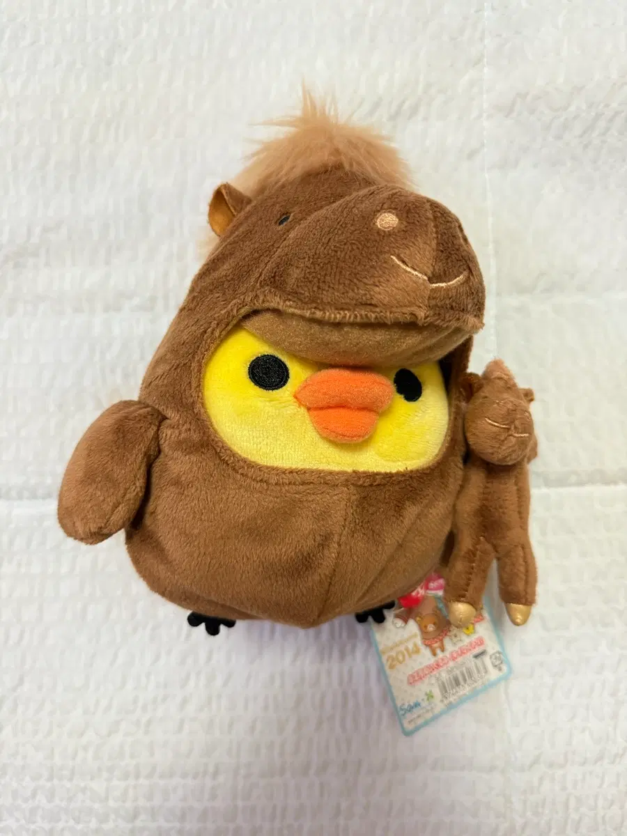 키이로이토리 말 인형