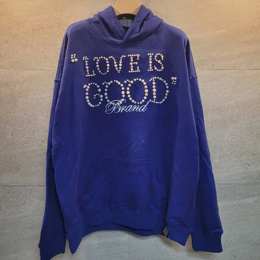 Love is good 비즈 후드티.미착.