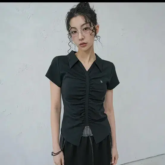 어반드레스 셔링 반팔 차콜