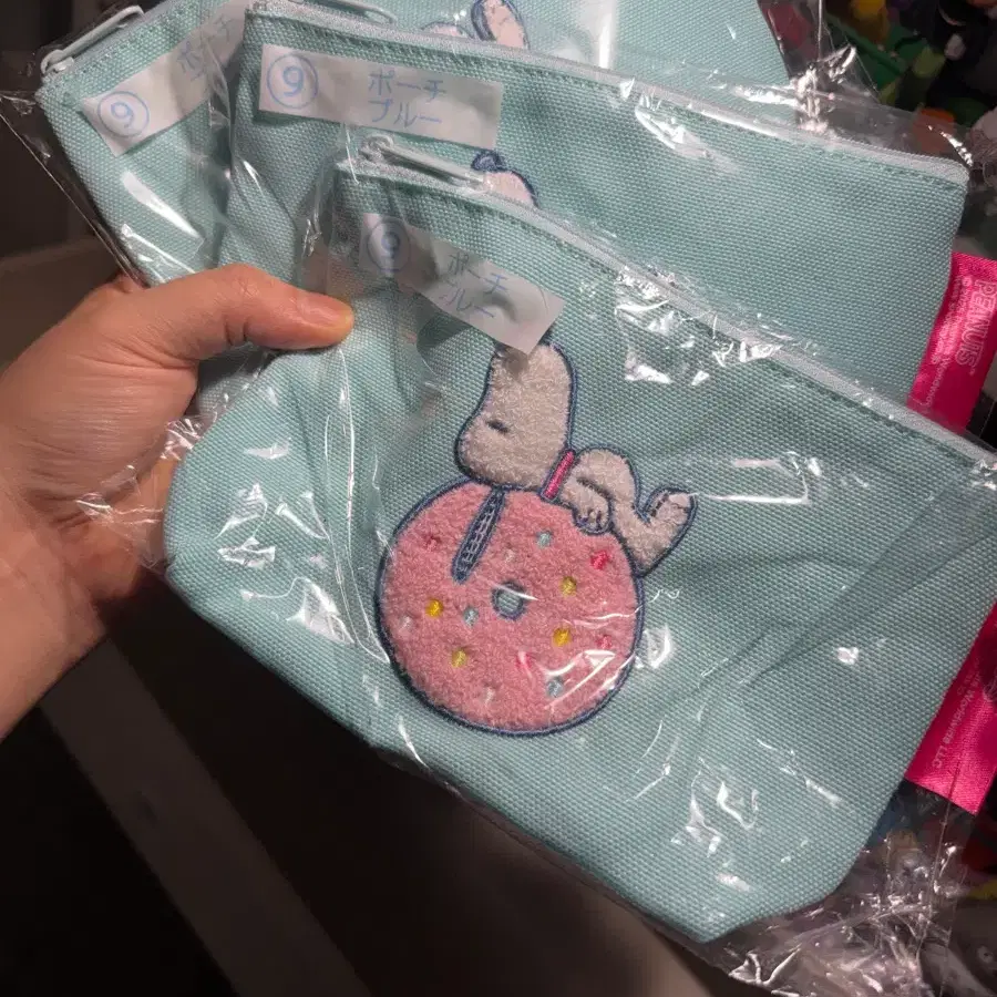 스누피 도넛 파우치 블루