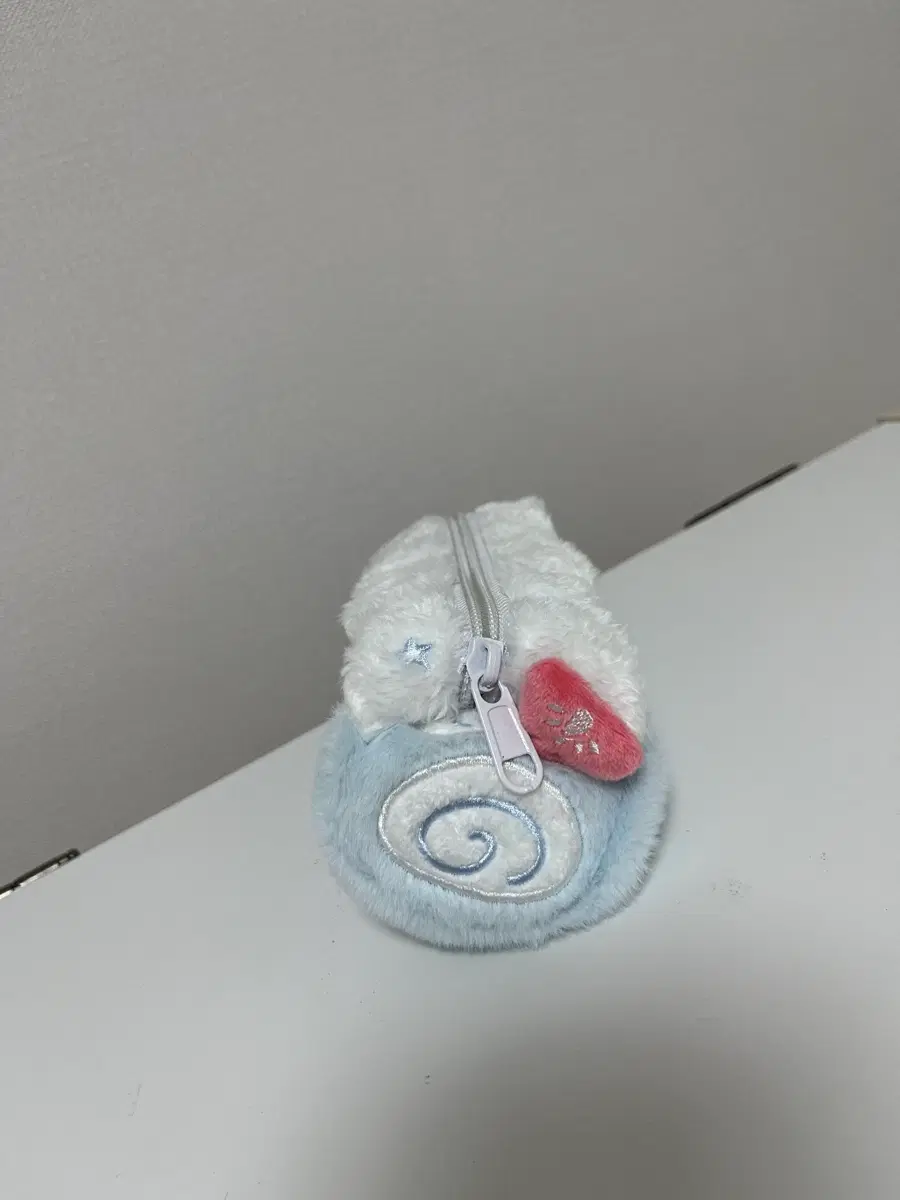 롤케이크 디저트 필통