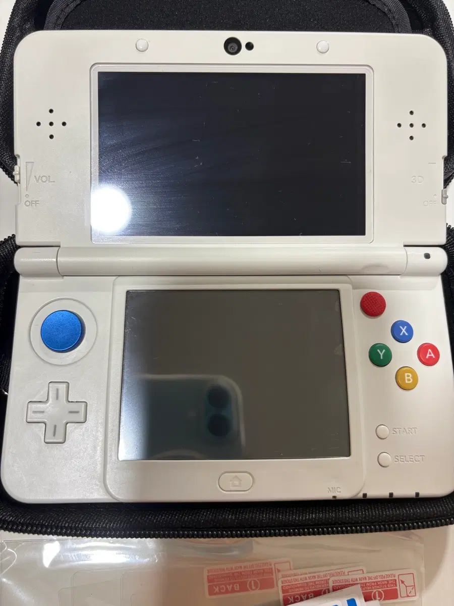 닌텐도 3DS 화이트 본체 64GB