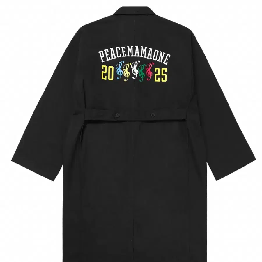 피스마이너스원 x 2025 MAMA 어워즈 피스마마원 코트