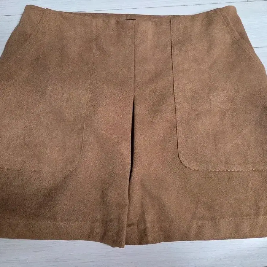 브라운 가을치마