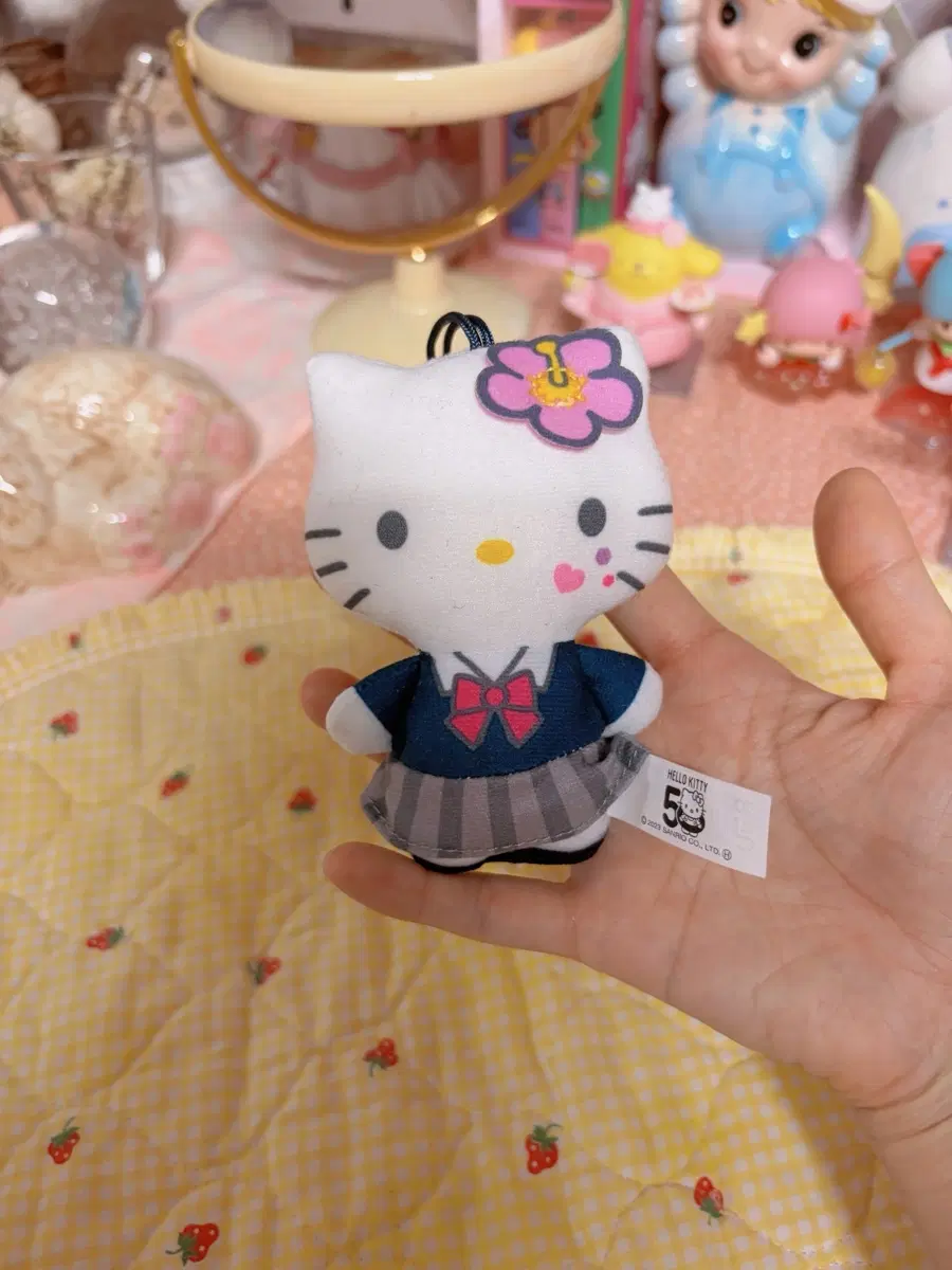 (오늘까지 할인)빈티지 산리오 교복 키티 해피밀 인형