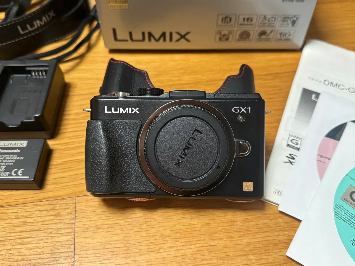파나소닉 루믹스 카메라 GX1 + 20mm단렌즈 구성
