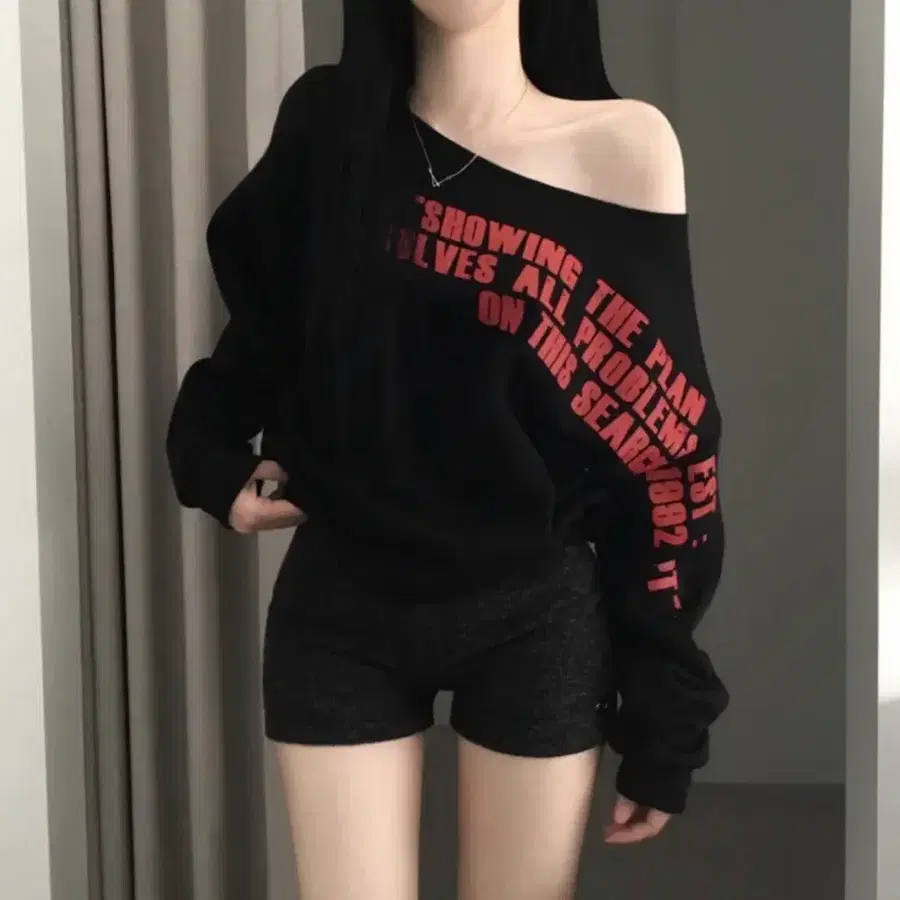 뮤어린 맨투맨 블랙
