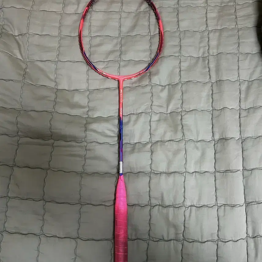 テクニストバドミントンラケット