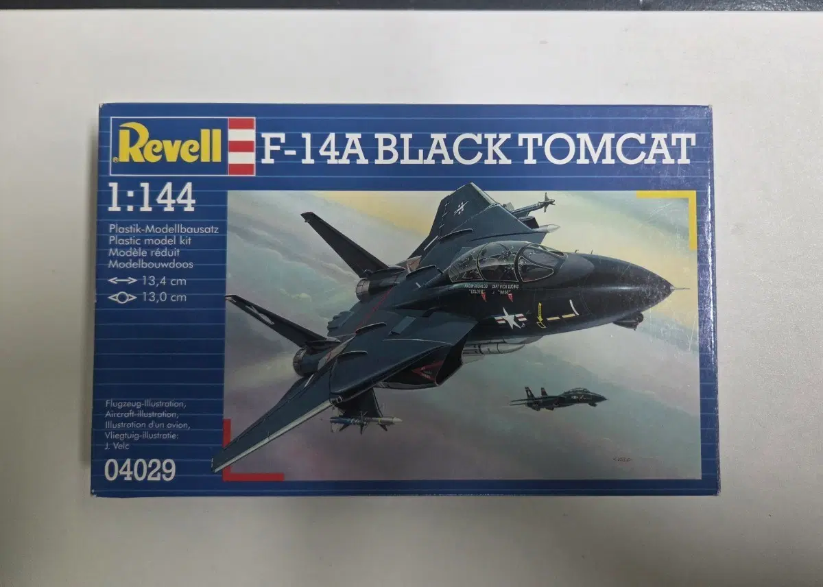 [절판/희귀] 독일 레벨 1:144 F-14A 블랙 톰캣 (프라모델)