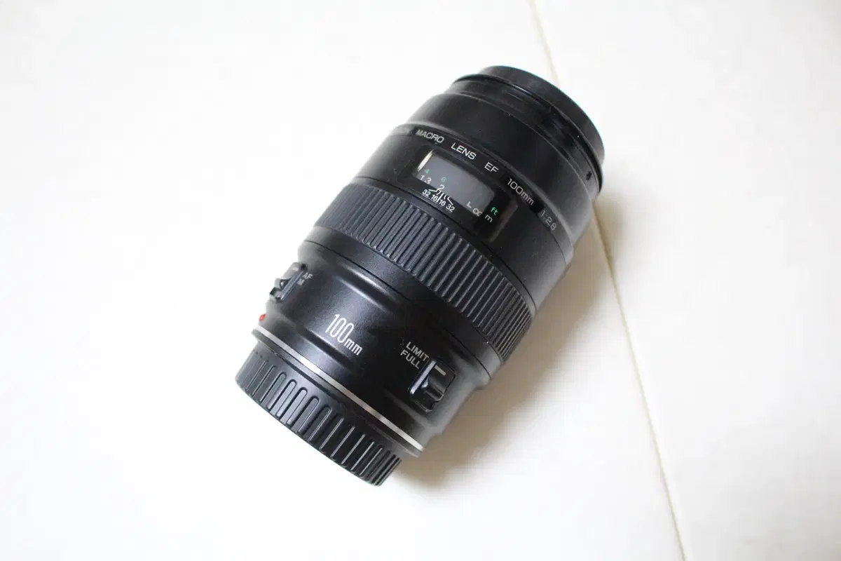 캐논 EF 100mm F2.8 Macro USM 백마렌즈