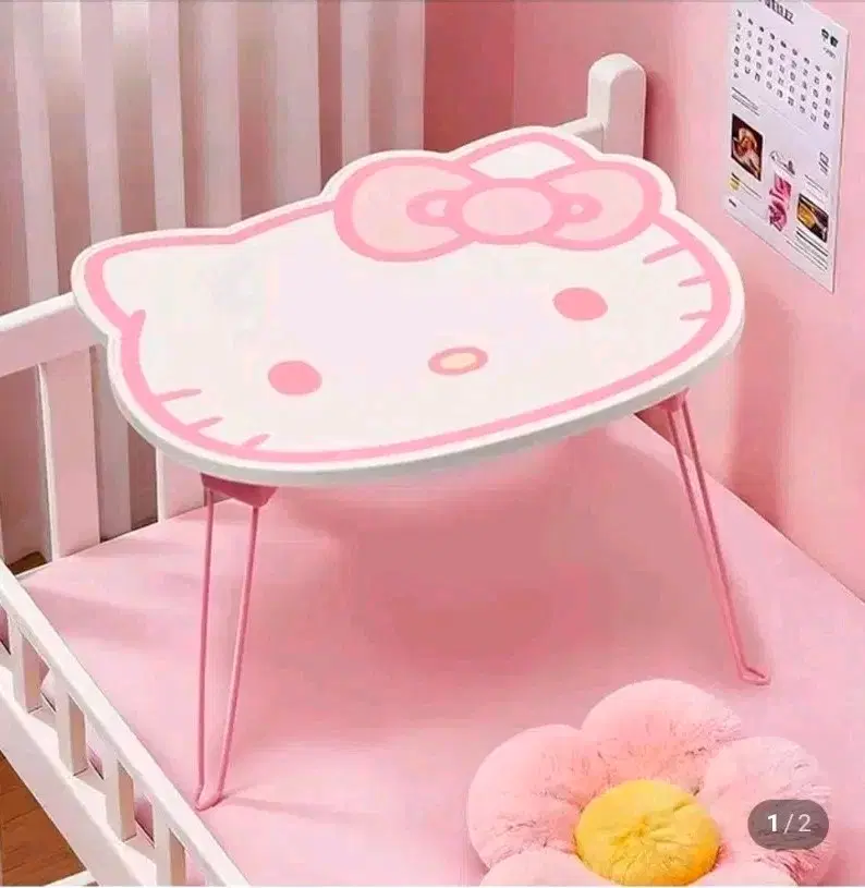 헬로키티 페이스 접이식 미니 테이블(정품)