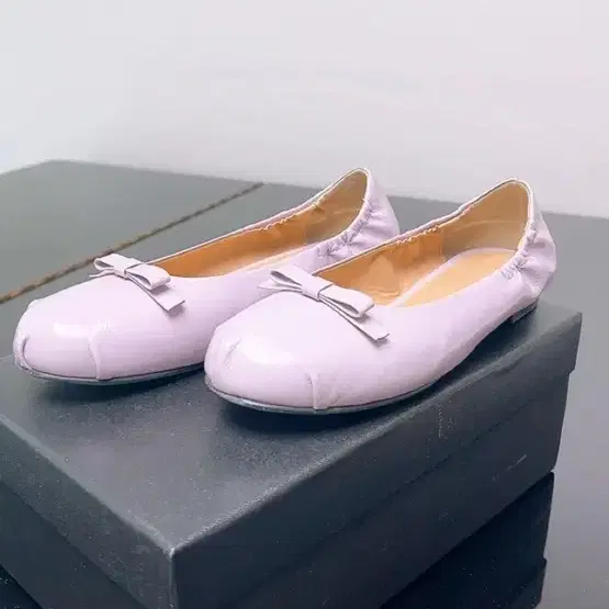 엘로주 성수동 수제화 플랫슈즈