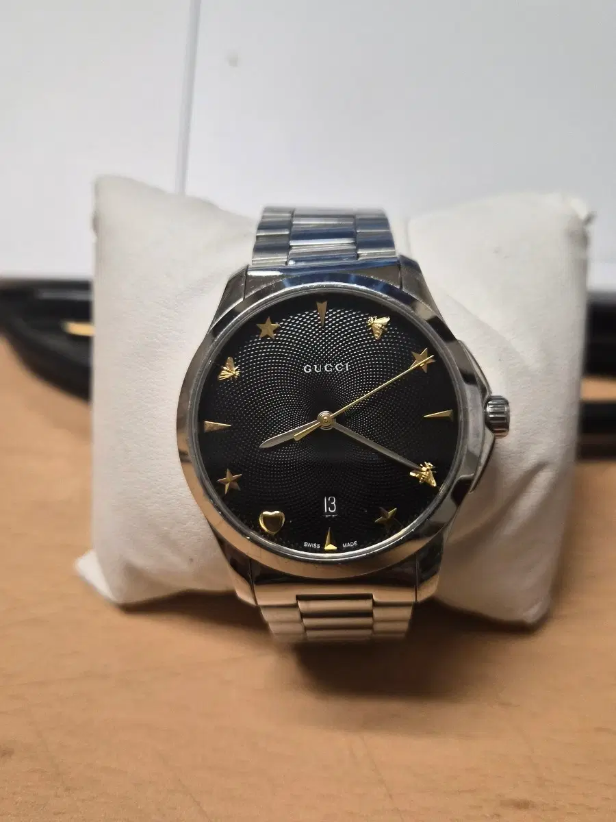 구찌 G-타임리스(Gucci G-Timeless) 38mm 스틸 블랙 기요세