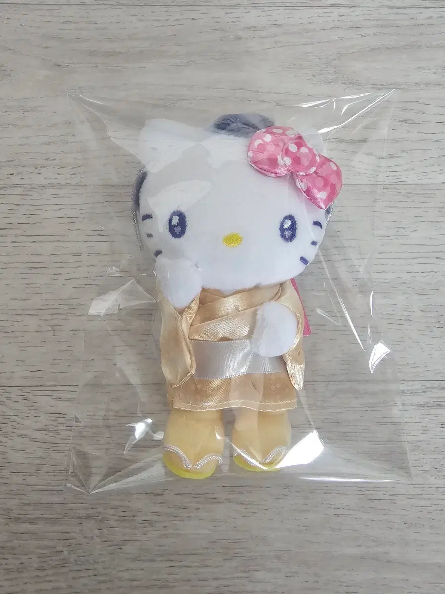 일본 기모노 키티 한정 콜라보 제품 산리오 50번대 레어템 새상품