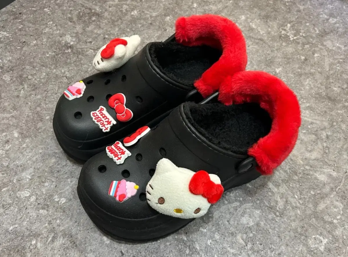 Kitty Slippers (240)