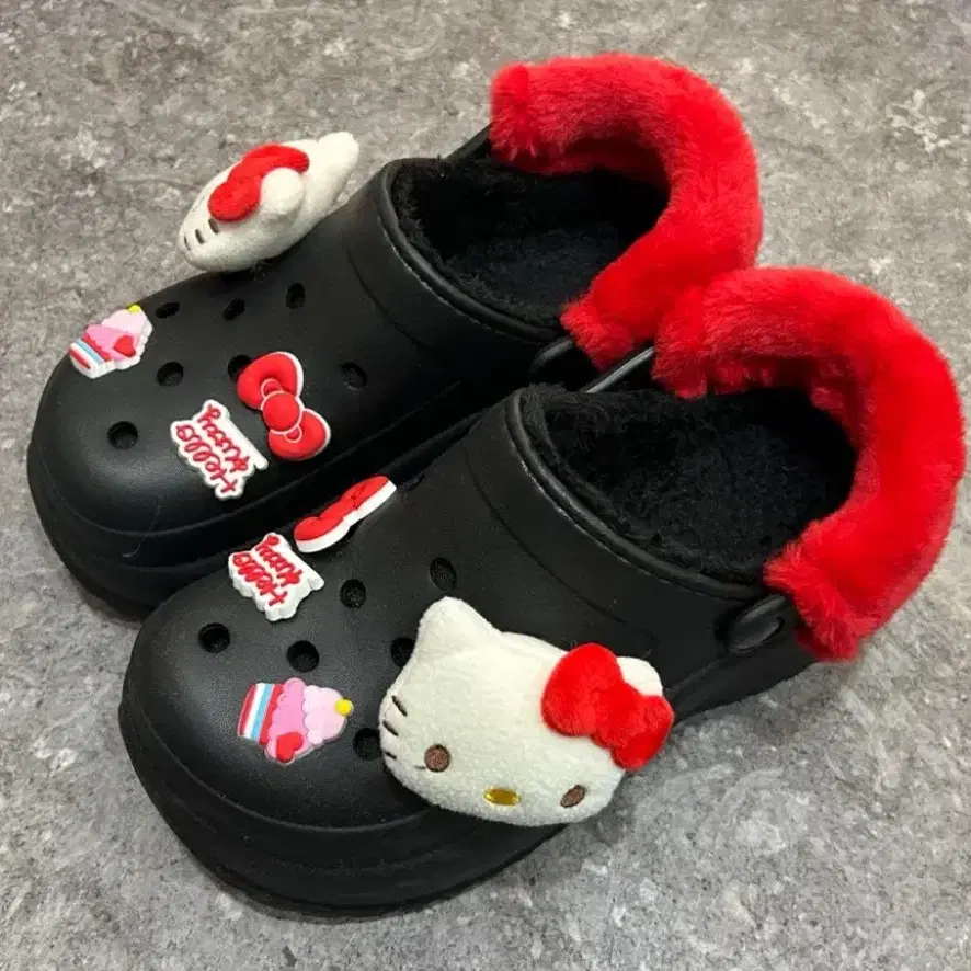 키티 슬리퍼(240)