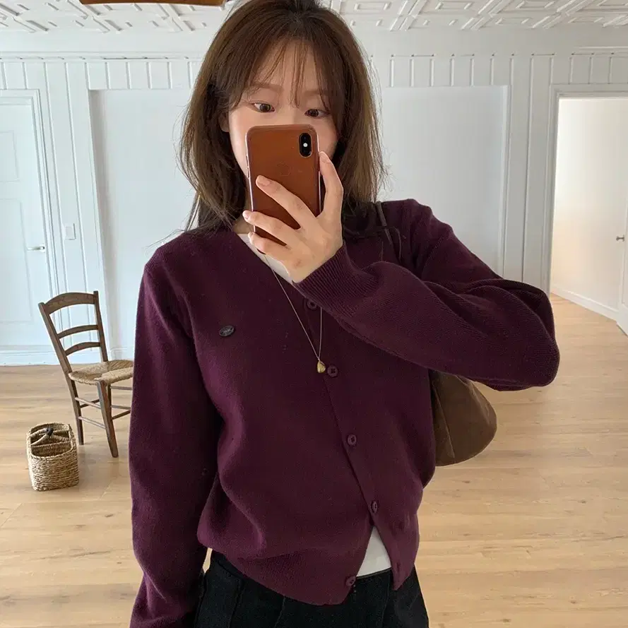 [NEAH] 덴스 비스코스 브이넥 가디건