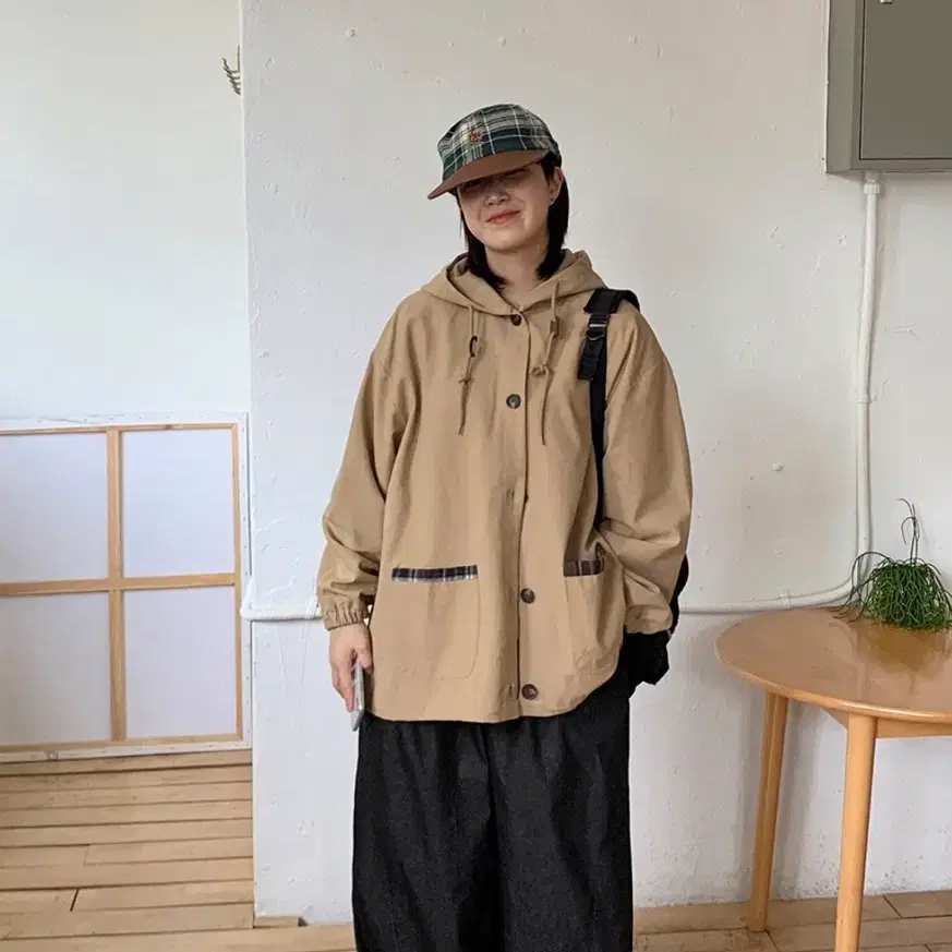바온 시븐 체크 배색 후드 야상 자켓