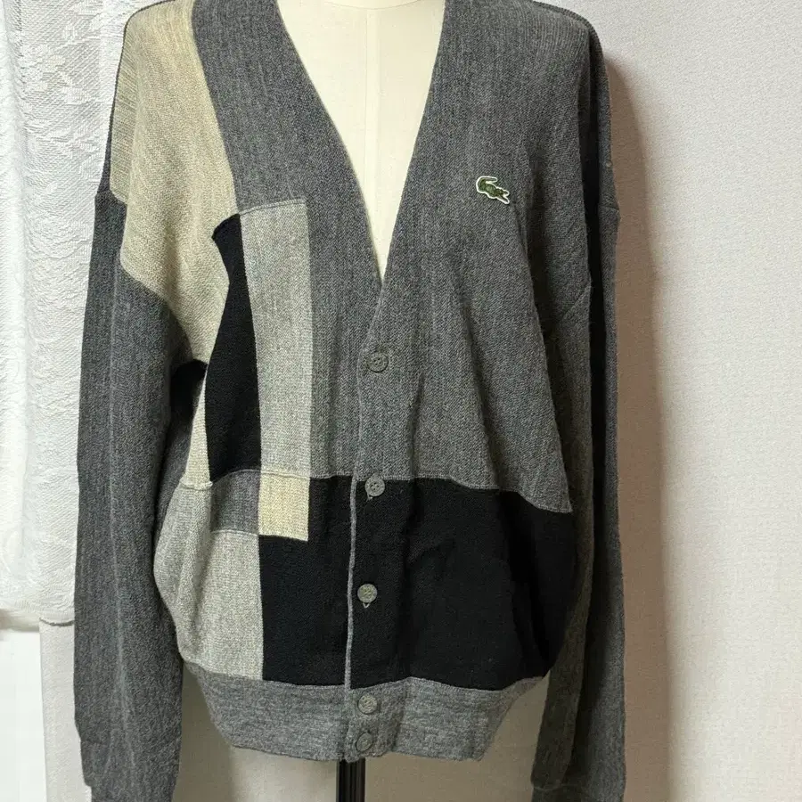 LACOSTE 빈티지 아카이브 라코스테 블록 배색 울 가디건 (100)