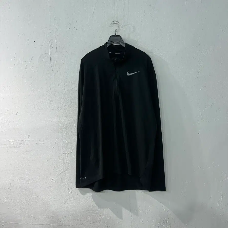 나이키 드라이핏 러닝 반집업 긴팔 XL