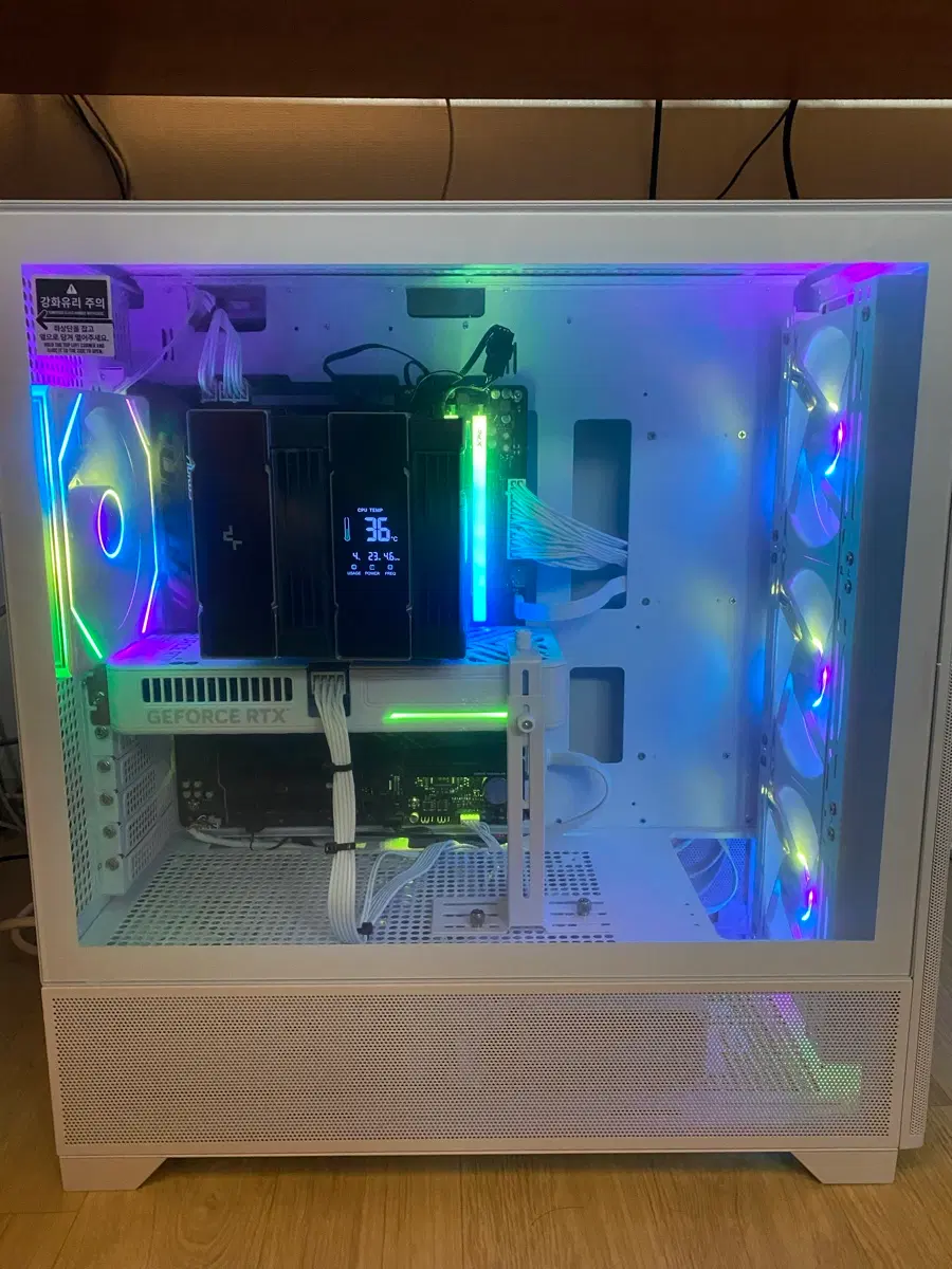9800X3D 고사양 게이밍 PC 풀세트 판매합니다.(모니터+마우스 포함)