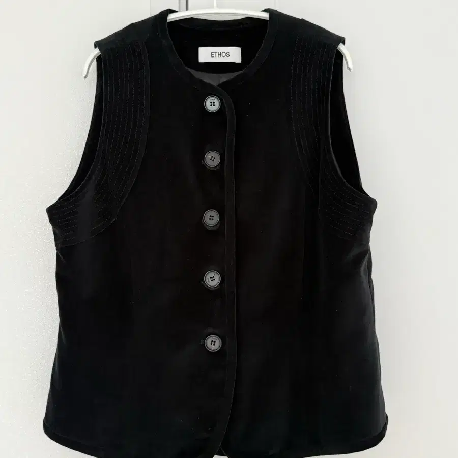 ETHOS VELVET STITCH VEST