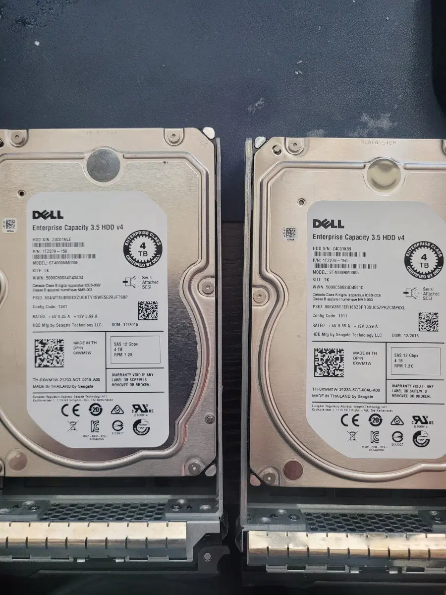 SAS 3.5 HDD 4TB 12Gbs 성능100%상태100% 2개 세트