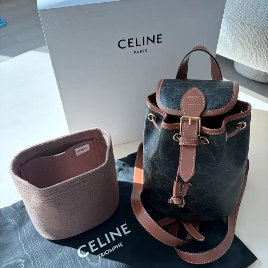 셀린(Celine) 미니 폴코 백팩 - 트리옹프