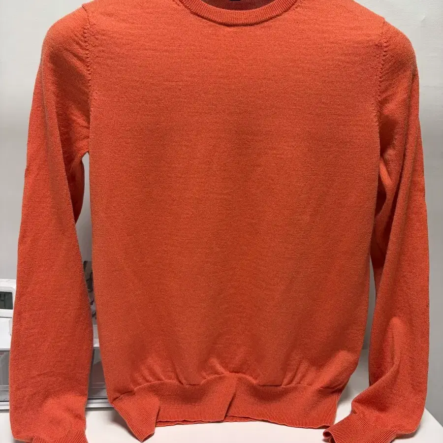 UNIQLO 오렌지색 니트 M사이즈
