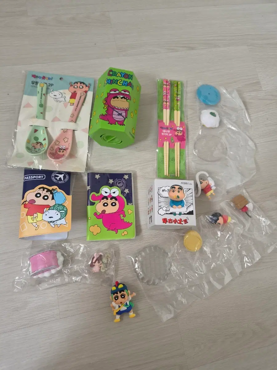 사진에 있는 8장 모두 싸게 팝니다