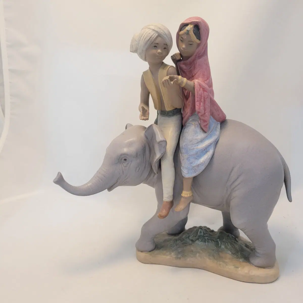 야드로 오리지날 인도 아이들의 코끼리 라이딩 (무광)