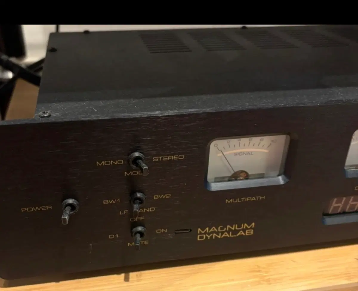 Magnum Dynalab MD 90 아날로그 FM 튜너