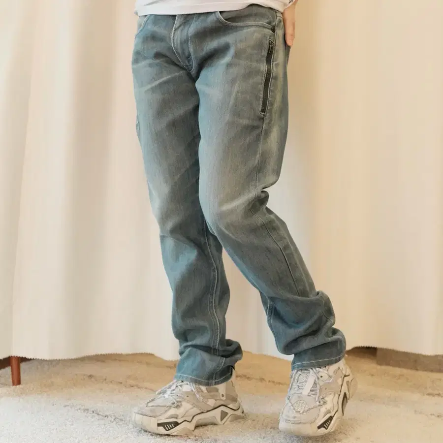 리바이스 USA 511 블루 스티치 스키니 데님 팬츠
