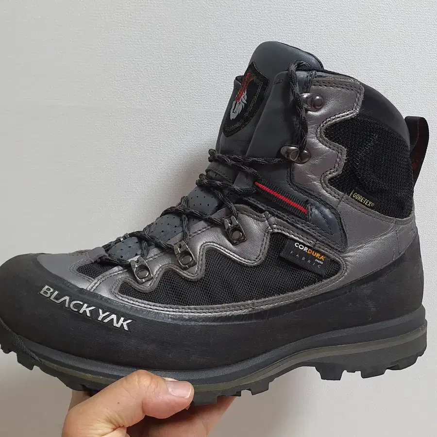 블랙야크 고어텍스 등산화 280mm