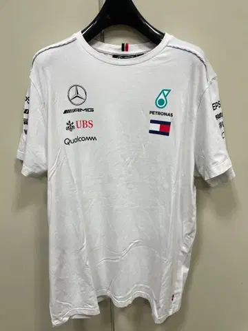Mercedes AMG Petronas 티셔츠 L 사이즈