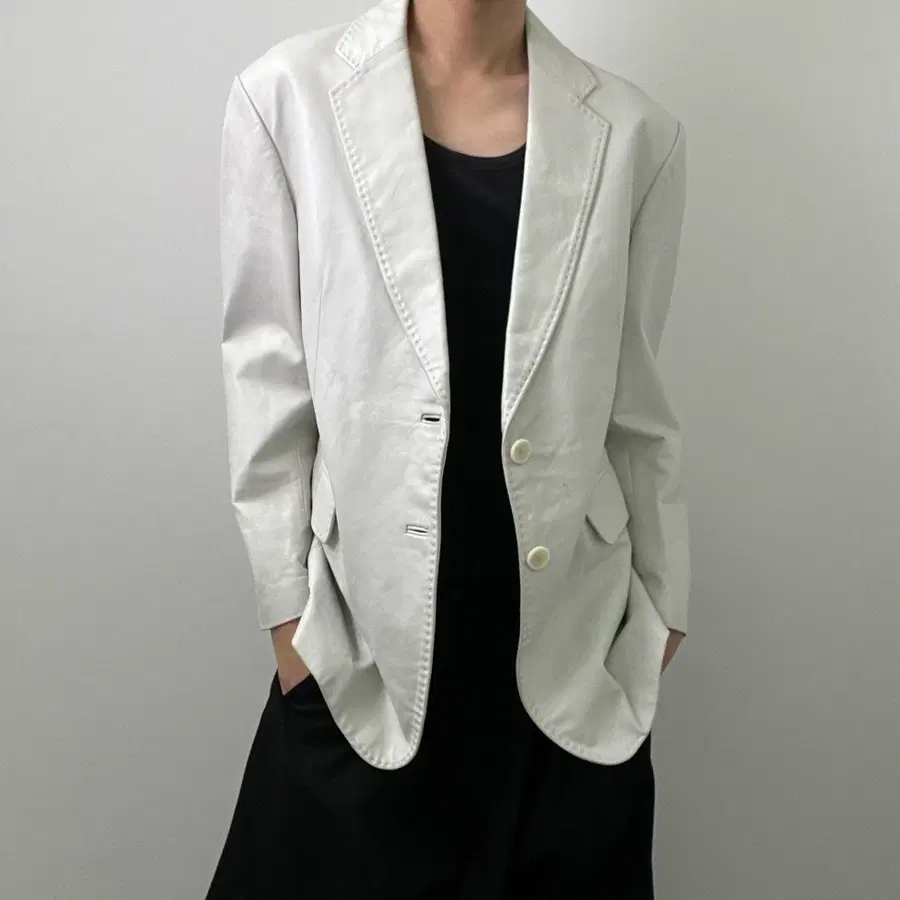 조르지오 아르마니 화이트 레더 블레이저 자켓