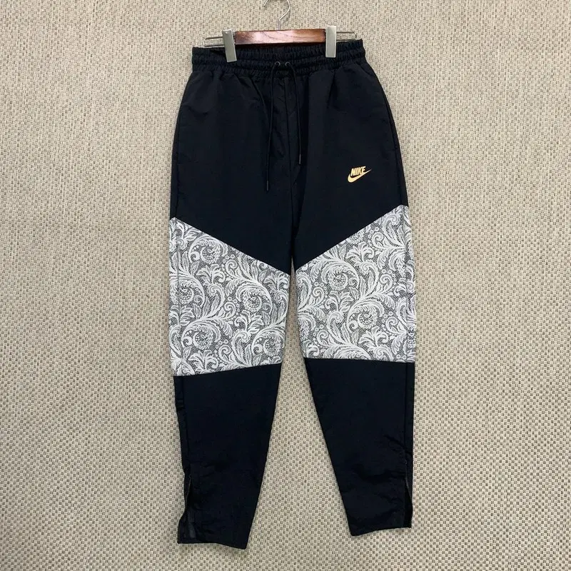 나이키 밴딩 츄리닝바지 XS H05398