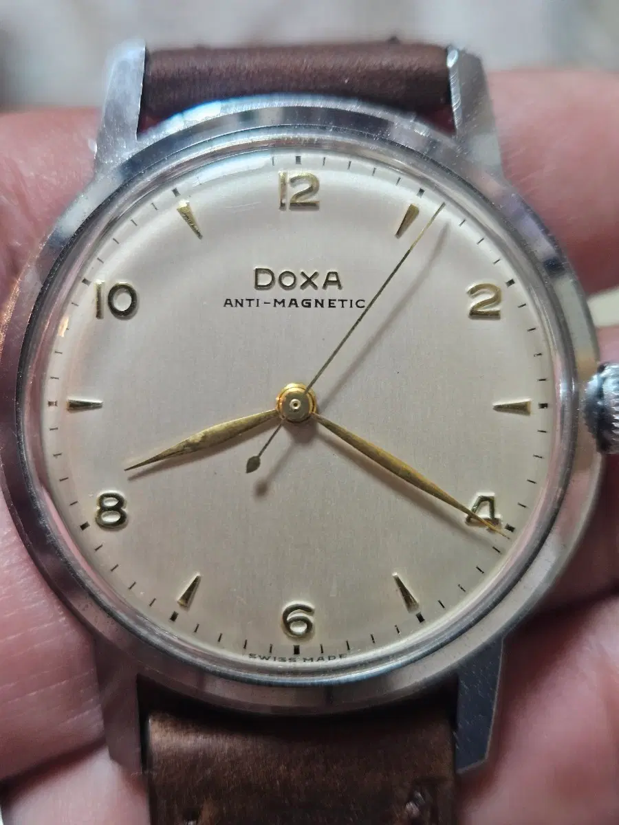 DOXA 수동 빈티지 하나 팝니다