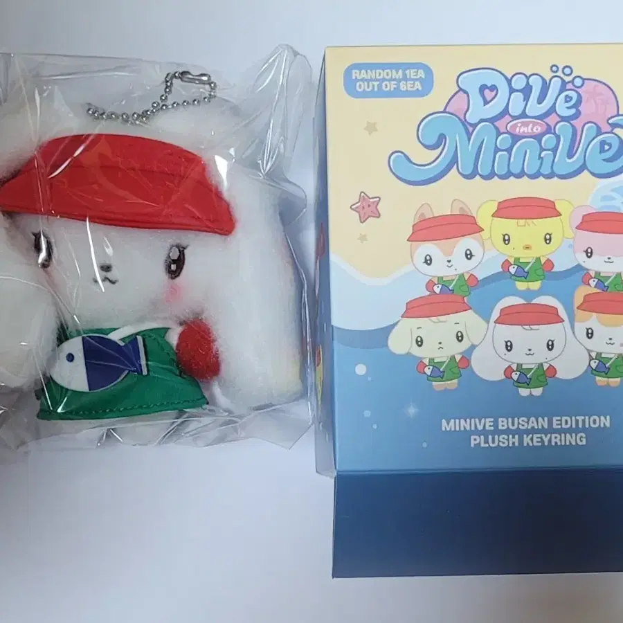 아이브 미니브 부산 한정 에디션 플러시 키링 체리