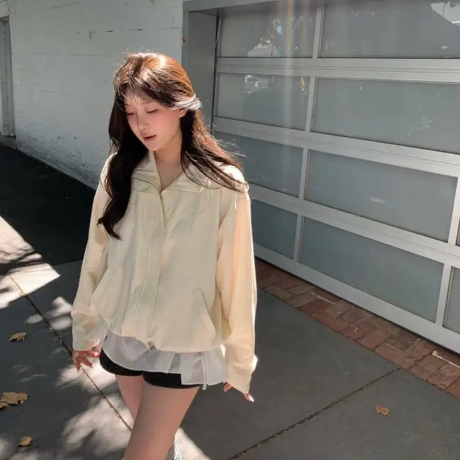 온드민 베일 바람막이자켓
