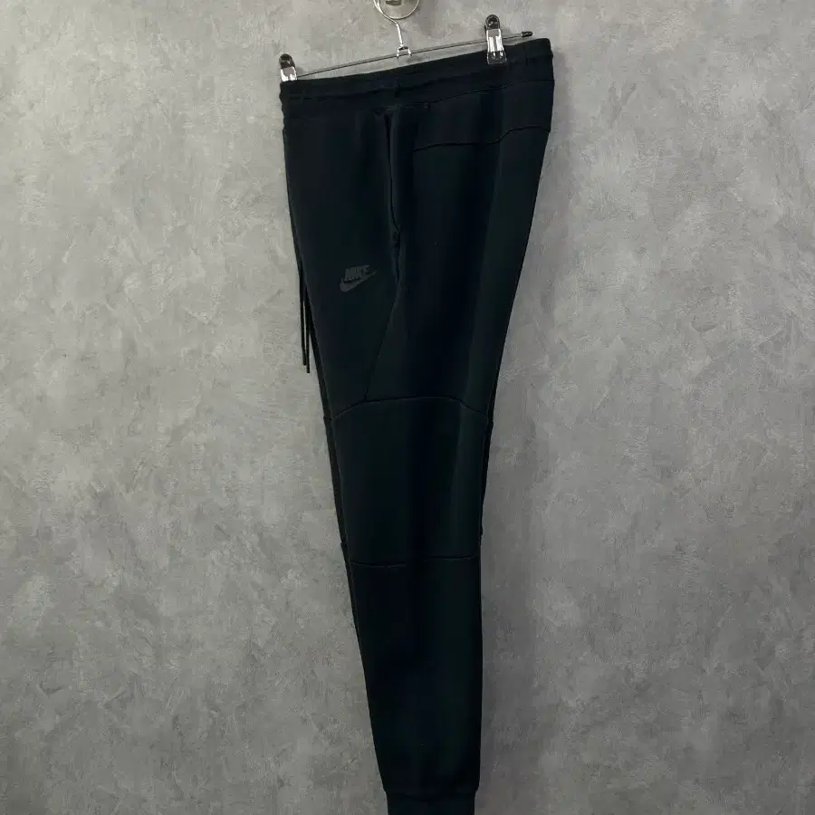 나이키 테크 플리스 조거 팬츠 블랙 M