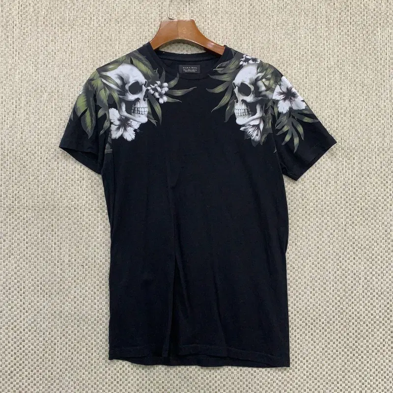 자라 ZARA 반팔티 S H05391