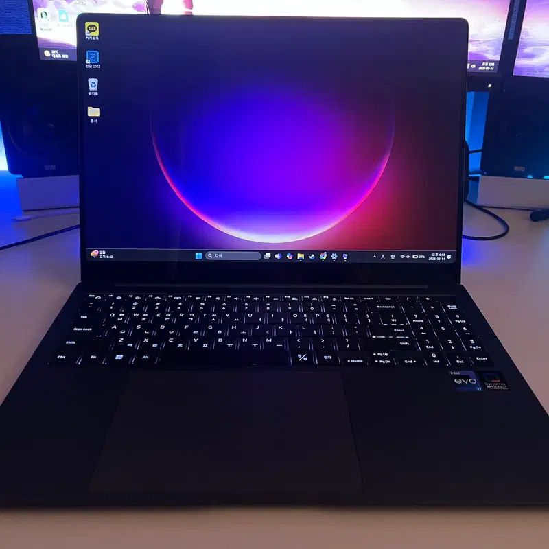 갤럭시북3 프로 16인치 i7 32GB 1TB 배터리 98.7%