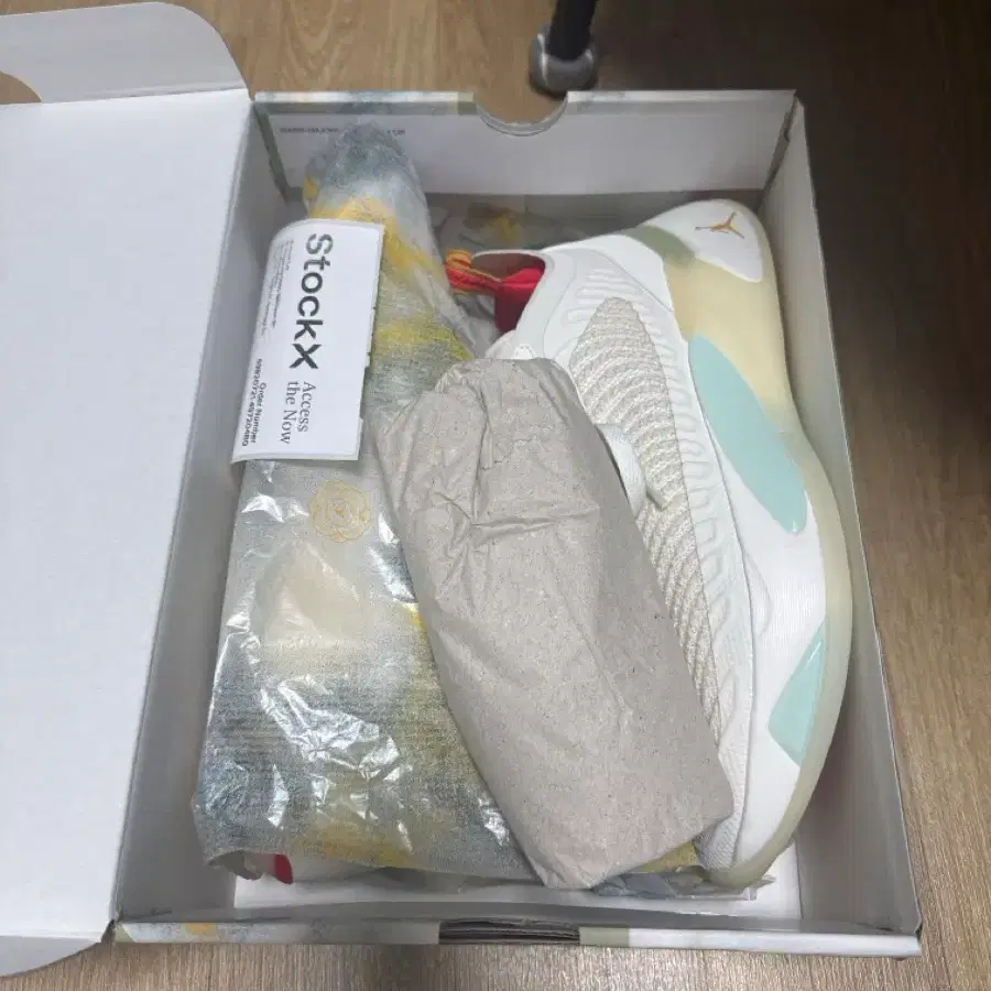 루카 1 벚꽃에디션 280 새상품 팝니다.