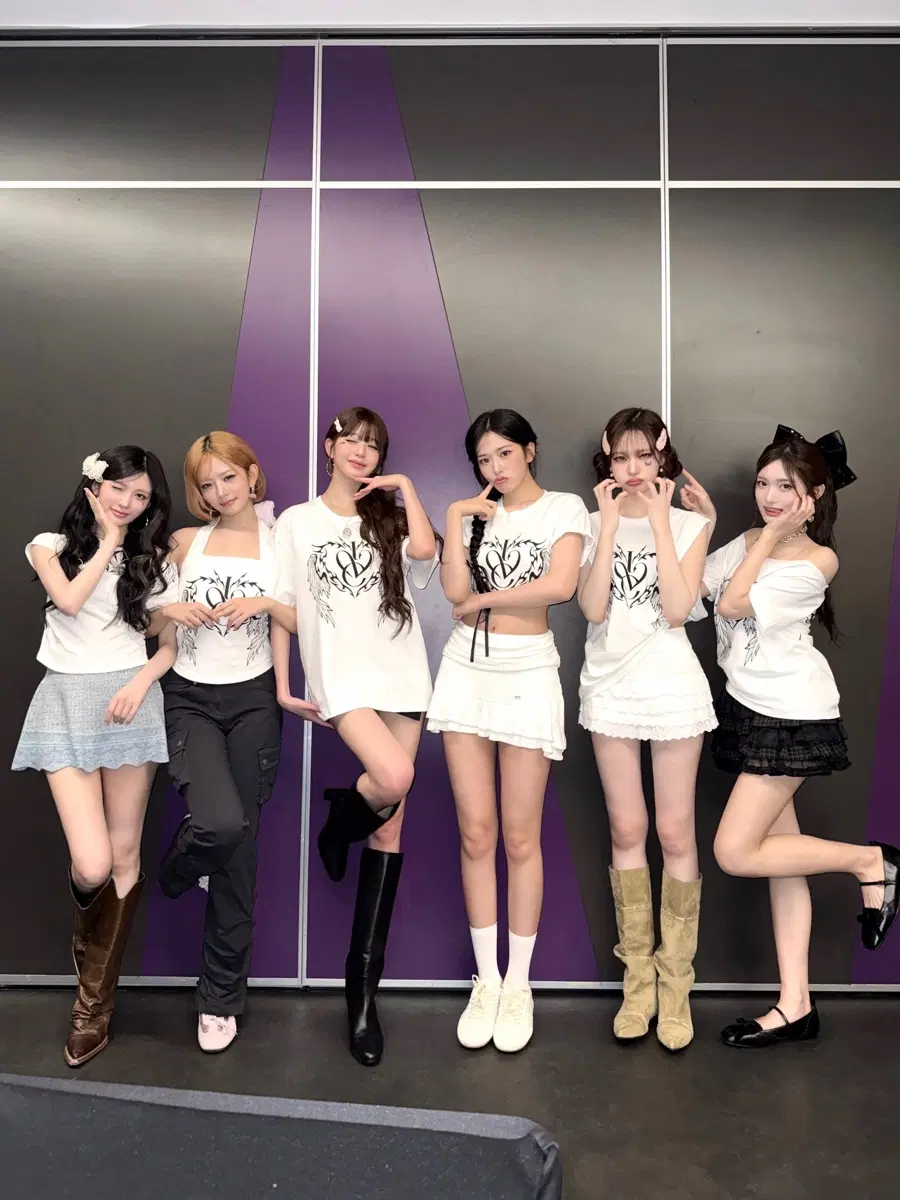 아이브 혜자 랜포 하실분~~ (찜 누르신분 구매하는걸로 알고있겠습니다 10/1오늫 8시1분에 찜 눌르신분은 구매 하시는걸로 알고있을게요)