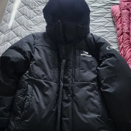 아이더 패딩100사이즈팔야요