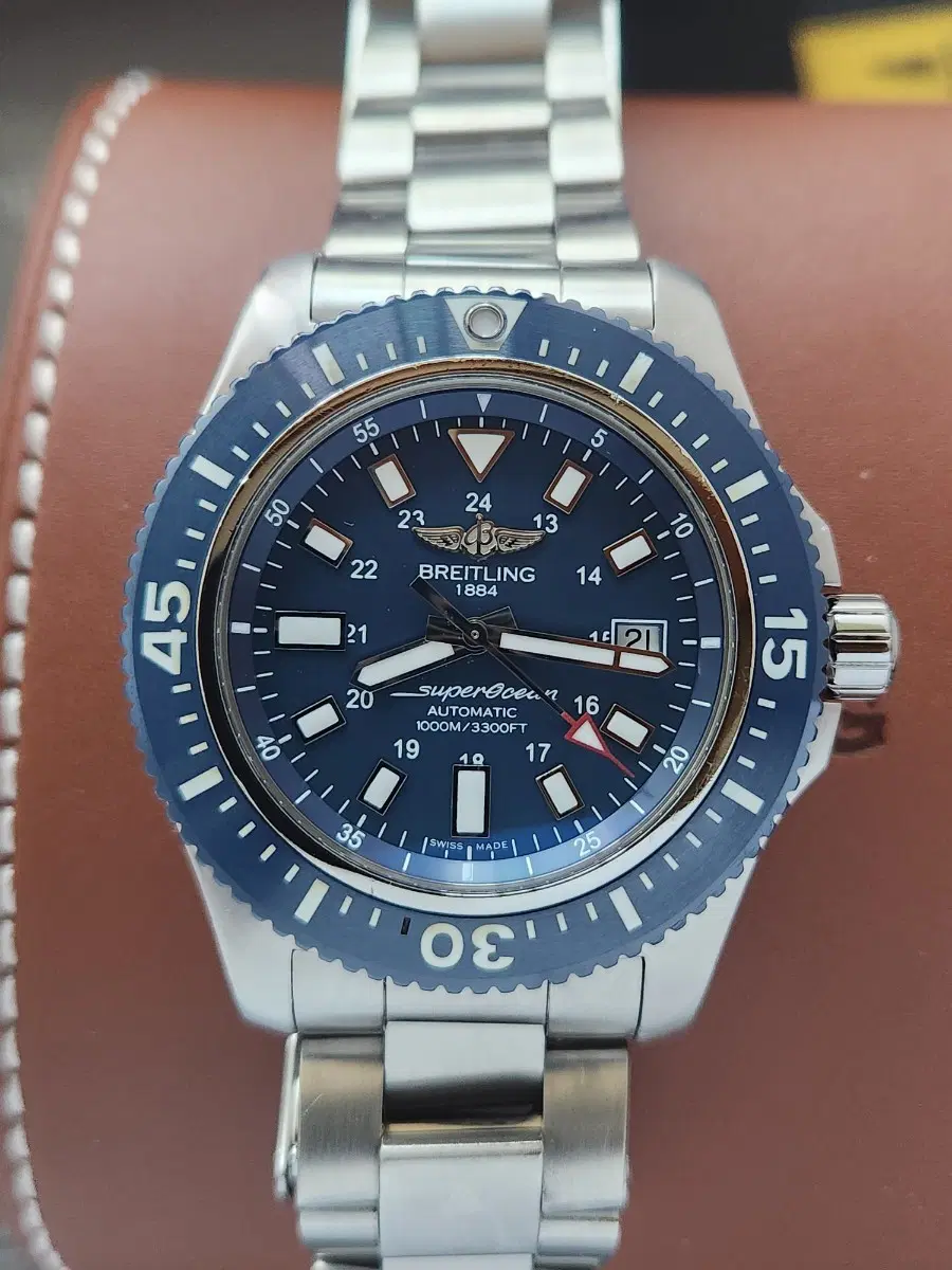 브라이틀링 슈퍼오션 스페셜 44mm 오토매틱 블루