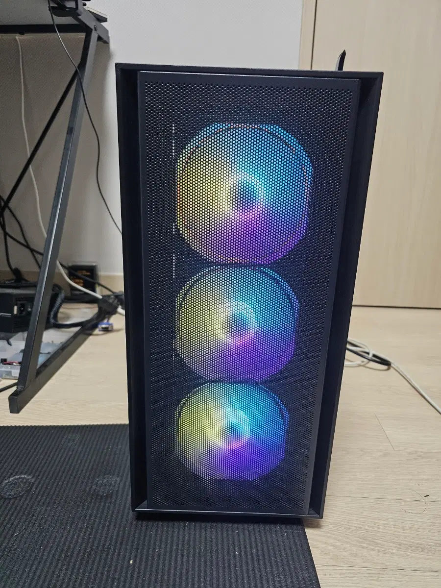 RYZEN 7500F,B650,16G,500G,3070TI 본체팝니다
