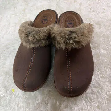 crocs 보아 포함 사보 샌들 브라운 W7