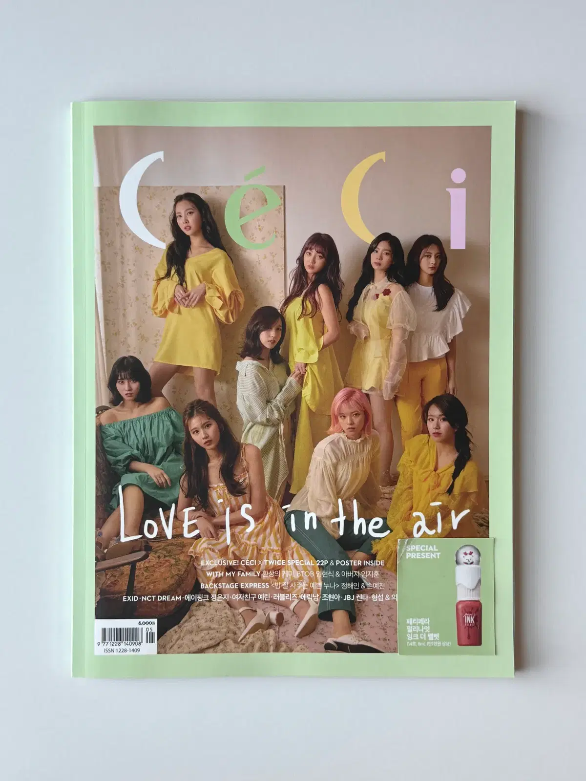 쎄씨 2018년 5월호 트와이스 표지 A형 (부록 X)